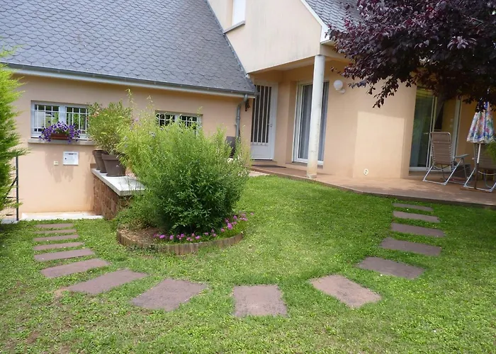 Les Petits Jardins Frühstückspension Marcillac-Vallon