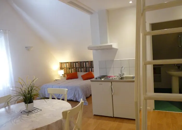 Les Petits Jardins Frühstückspension *