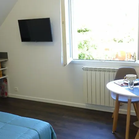 Couette-café Les Petits Jardins Marcillac-Vallon