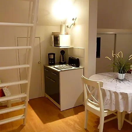 Alojamento de Acomodação e Pequeno-almoço Les Petits Jardins 3*