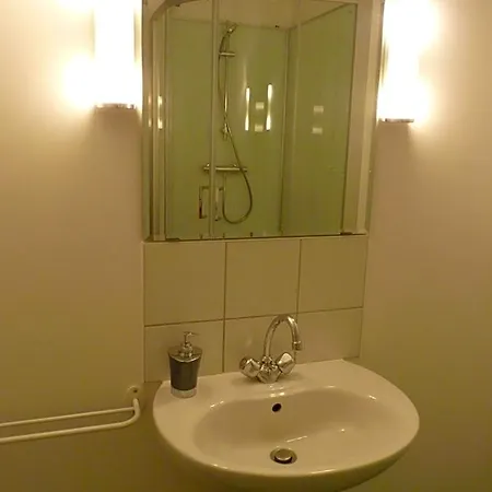 Les Petits Jardins Bed & Breakfast