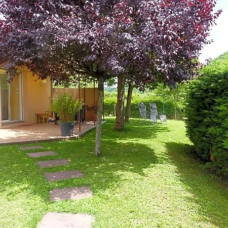 Alojamento de Acomodação e Pequeno-almoço Les Petits Jardins Marcillac-Vallon